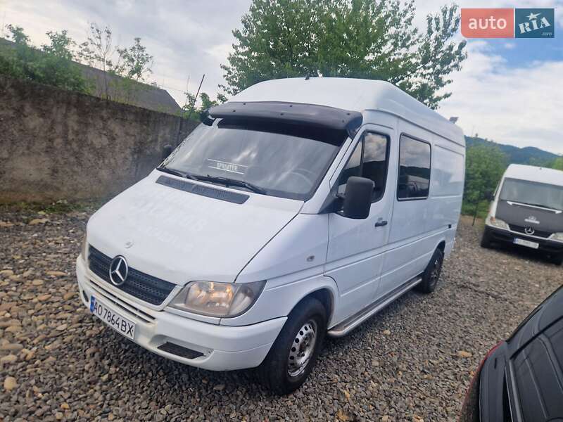 Mercedes-Benz Sprinter 2005