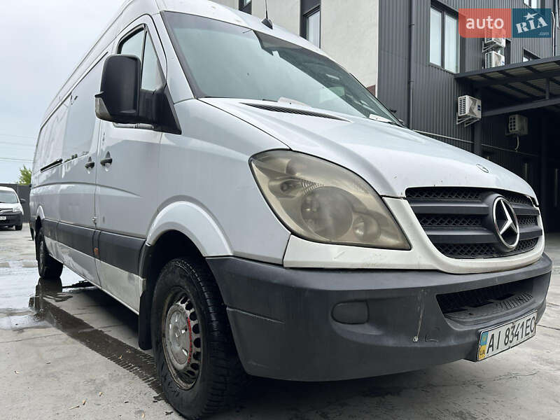 Mercedes-Benz Sprinter 2011