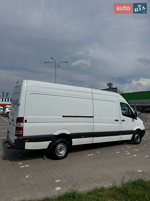 Грузовой фургон Mercedes-Benz Sprinter 2007 в Черновцах