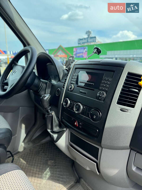 Грузовой фургон Mercedes-Benz Sprinter 2007 в Черновцах