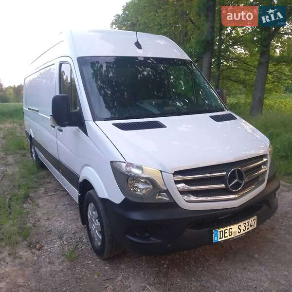 Грузовой фургон Mercedes-Benz Sprinter 2018 в 