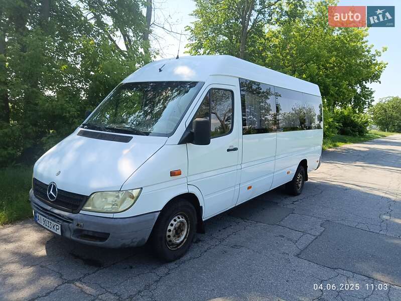 Mercedes-Benz Sprinter 2000