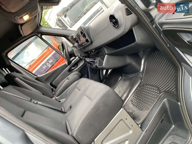 Тентований Mercedes-Benz Sprinter 2019 в Хусті