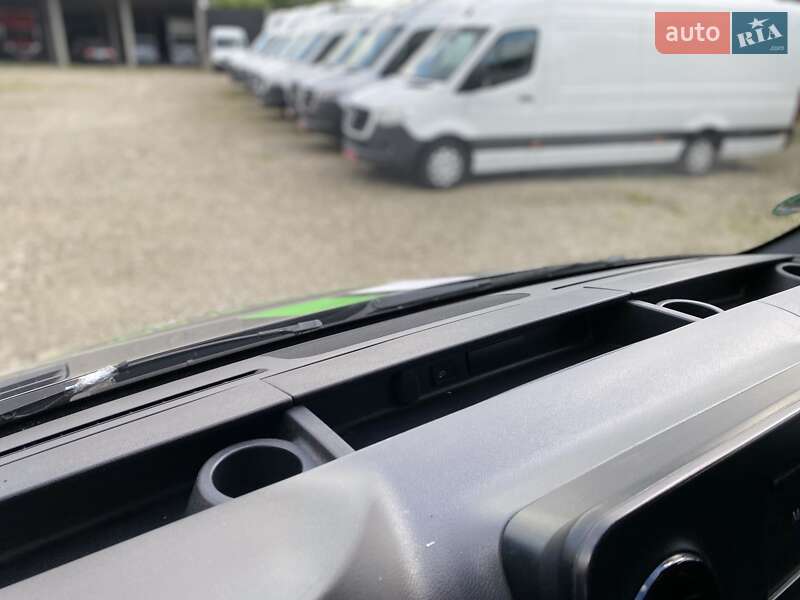 Тентований Mercedes-Benz Sprinter 2019 в Хусті