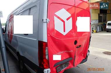 Вантажний фургон Mercedes-Benz Sprinter 2021 в 