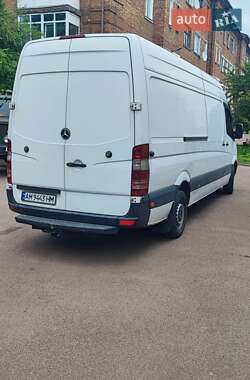 Грузовой фургон Mercedes-Benz Sprinter 2012 в 