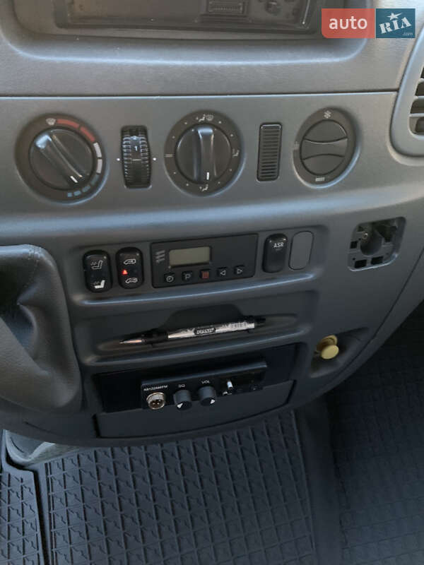 Вантажопасажирський фургон Mercedes-Benz Sprinter 2001 в Буську