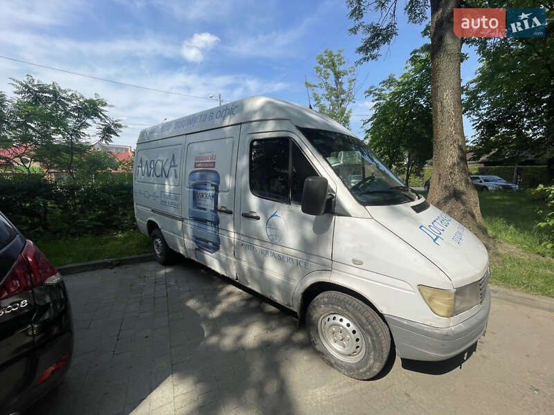 Вантажний фургон Mercedes-Benz Sprinter 1996 в 