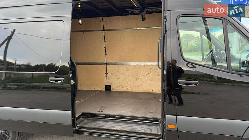 Вантажопасажирський фургон Mercedes-Benz Sprinter 2020 в Кадубівцях