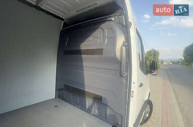Грузовой фургон Mercedes-Benz Sprinter 2019 в 