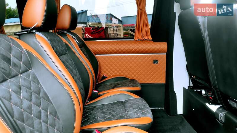 Вантажопасажирський фургон Mercedes-Benz Sprinter 2018 в Житомирі
