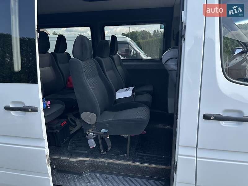 Вантажопасажирський фургон Mercedes-Benz Sprinter 2005 в Хмельницькому