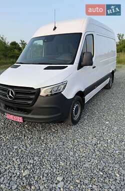 Грузовой фургон Mercedes-Benz Sprinter 2019 в Черновцах