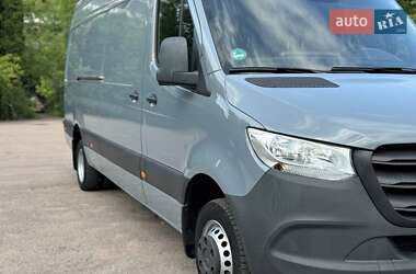 Грузовой фургон Mercedes-Benz Sprinter 2019 в 