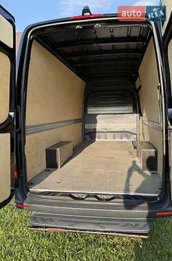 Грузовой фургон Mercedes-Benz Sprinter 2021 в 