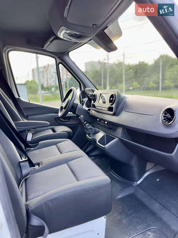 Грузовой фургон Mercedes-Benz Sprinter 2022 в Черновцах