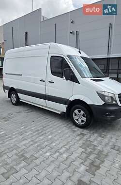 Грузовой фургон Mercedes-Benz Sprinter 2016 в 