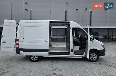 Грузовой фургон Mercedes-Benz Sprinter 2016 в 