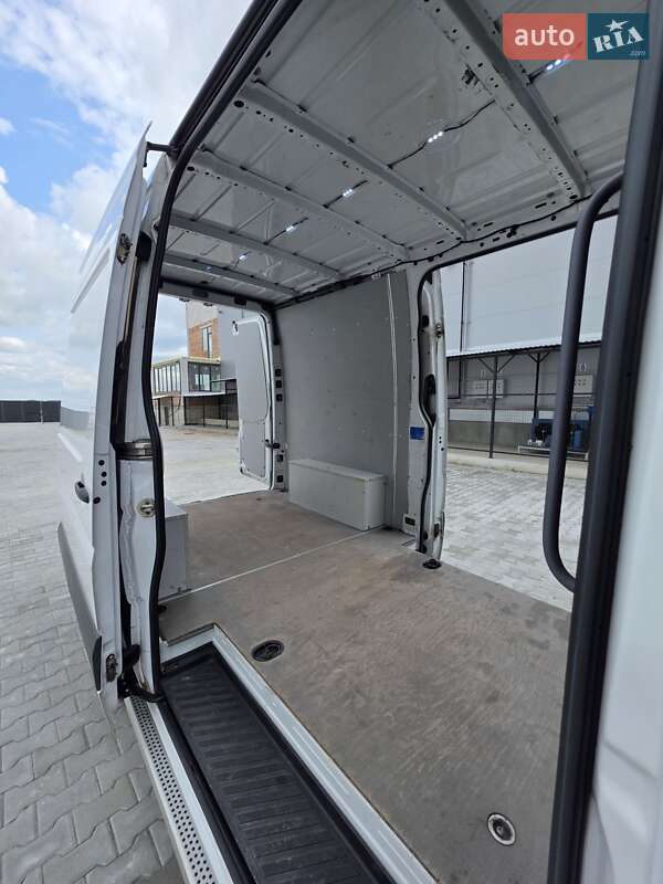 Грузовой фургон Mercedes-Benz Sprinter 2016 в Львове