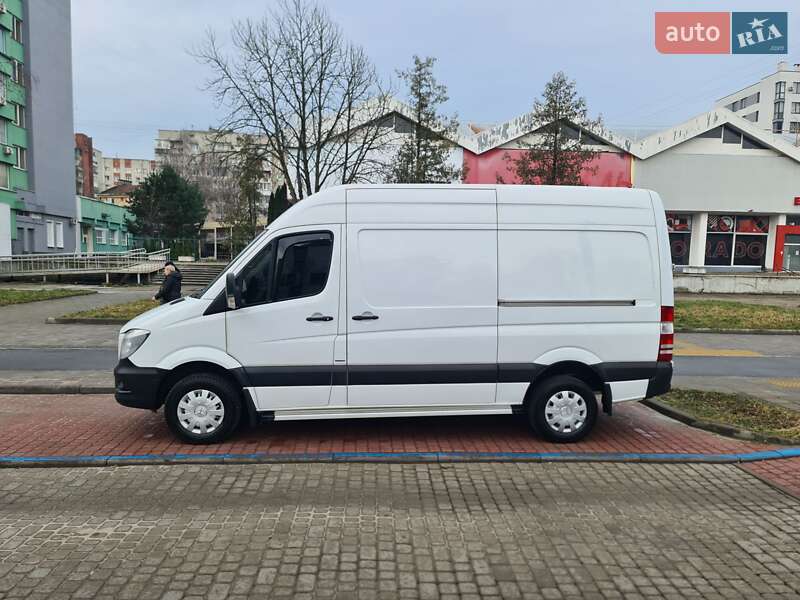 Грузовой фургон Mercedes-Benz Sprinter 2016 в Львове