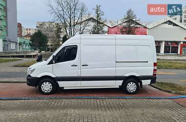 Грузовой фургон Mercedes-Benz Sprinter 2016 в 