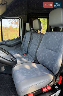 Вантажопасажирський фургон Mercedes-Benz Sprinter 2004 в 