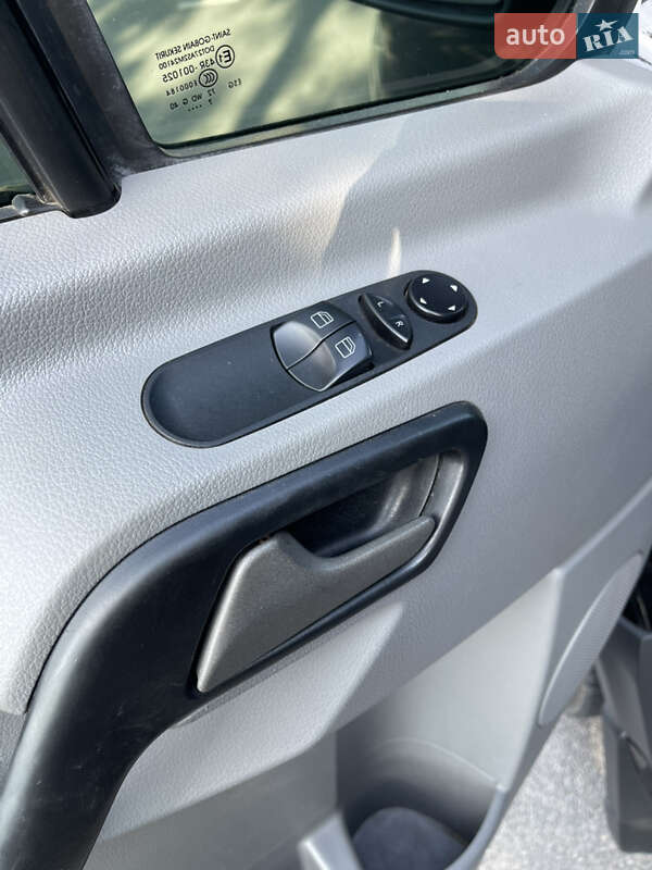 Грузовой фургон Mercedes-Benz Sprinter 2017 в Виноградове