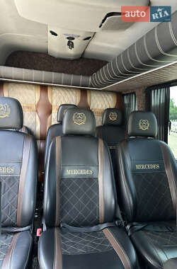 Грузовой фургон Mercedes-Benz Sprinter 2012 в 