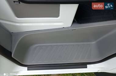 Грузовой фургон Mercedes-Benz Sprinter 2017 в 
