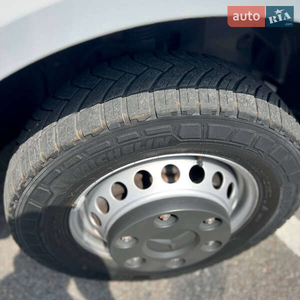 Грузовой фургон Mercedes-Benz Sprinter 2019 в Киеве фото 15 Грузовой фургон Mercedes-Benz Sprinter 2019 в Киеве