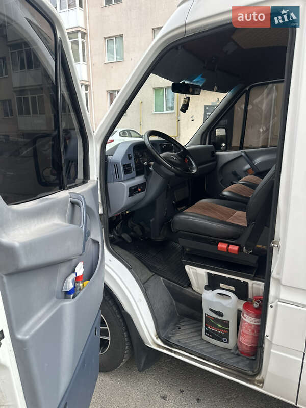 Туристический / Междугородний автобус Mercedes-Benz Sprinter 1997 в Киеве