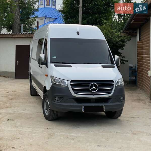 Вантажопасажирський фургон Mercedes-Benz Sprinter 2019 в Чернівцях