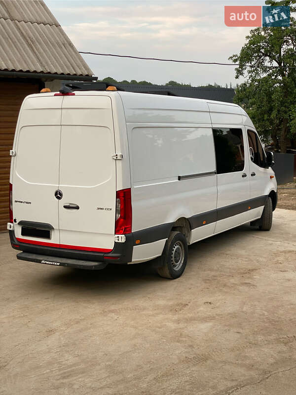 Вантажопасажирський фургон Mercedes-Benz Sprinter 2019 в Чернівцях