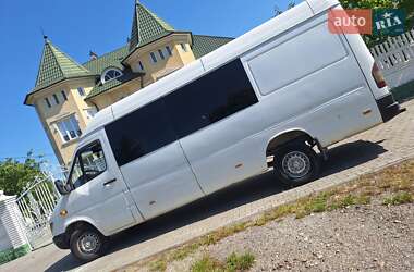 Микроавтобус Mercedes-Benz Sprinter 2000 в Черновцах