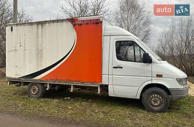 Грузовой фургон Mercedes-Benz Sprinter 1998 в Львове