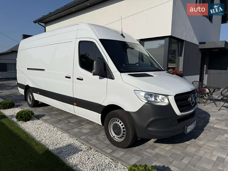 Mercedes-Benz Sprinter 2021
