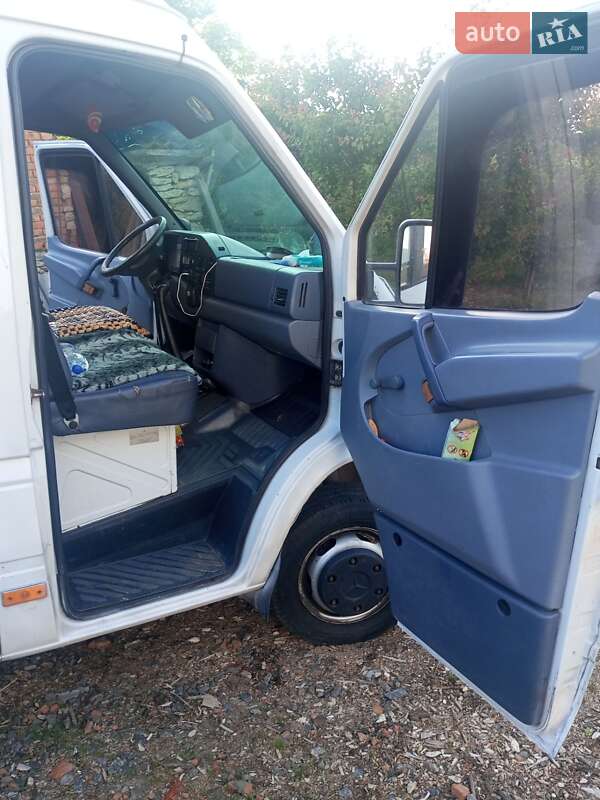 Грузовой фургон Mercedes-Benz Sprinter 1998 в Жмеринке