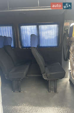 Микроавтобус Mercedes-Benz Sprinter 2000 в 