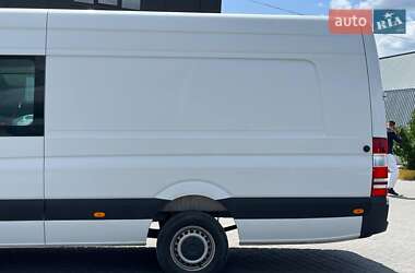 Грузовой фургон Mercedes-Benz Sprinter 2018 в 