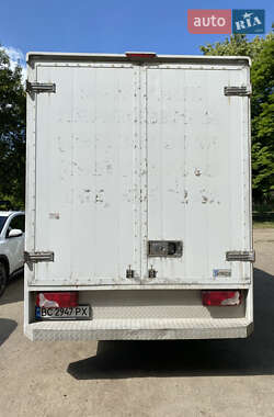 Грузовой фургон Mercedes-Benz Sprinter 2011 в 
