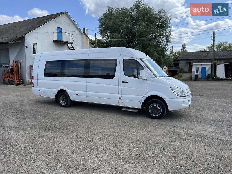 Mercedes-Benz Sprinter 2013