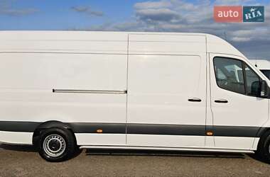 Грузовой фургон Mercedes-Benz Sprinter 2021 в 