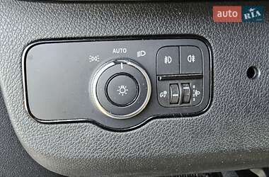 Грузовой фургон Mercedes-Benz Sprinter 2021 в 