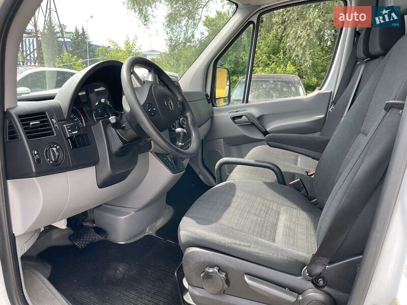 Вантажний фургон Mercedes-Benz Sprinter 2016 в Львові