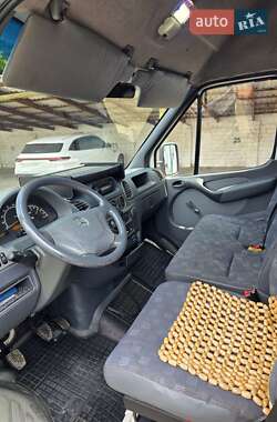 Грузовой фургон Mercedes-Benz Sprinter 2004 в 