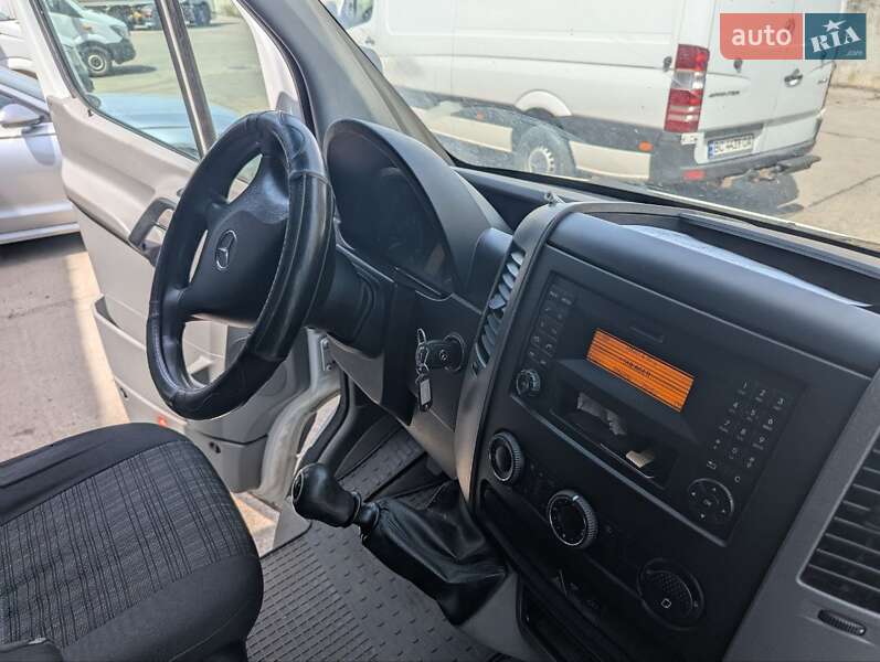 Грузовой фургон Mercedes-Benz Sprinter 2013 в Львове фото 22 Грузовой фургон Mercedes-Benz Sprinter 2013 в Львове
