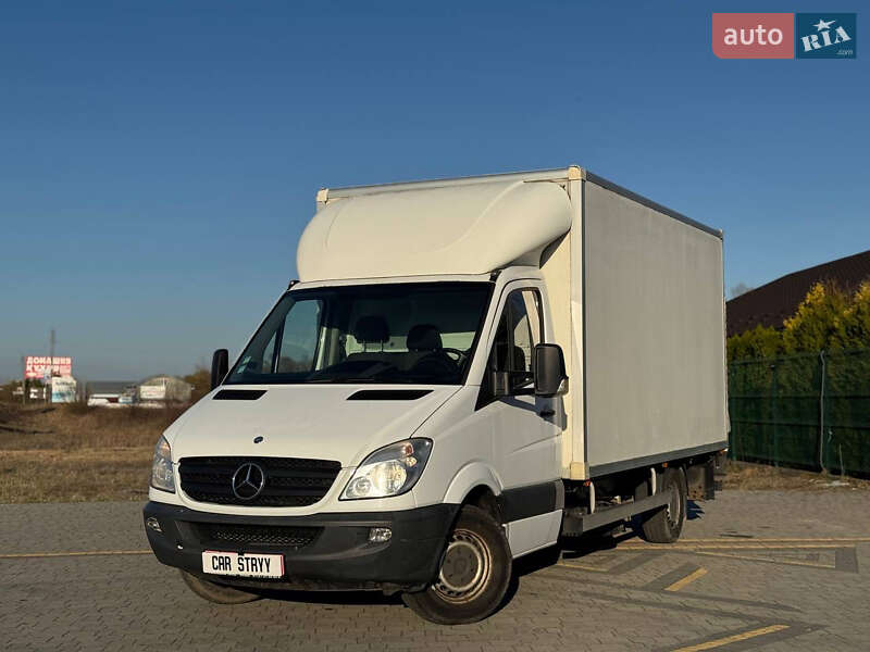 Mercedes-Benz Sprinter 2011