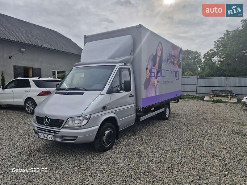 Mercedes-Benz Sprinter 2005