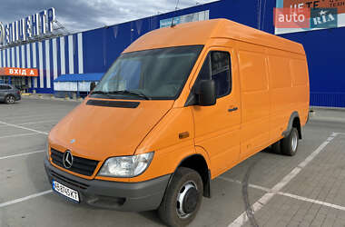 Грузовой фургон Mercedes-Benz Sprinter 2006 в 