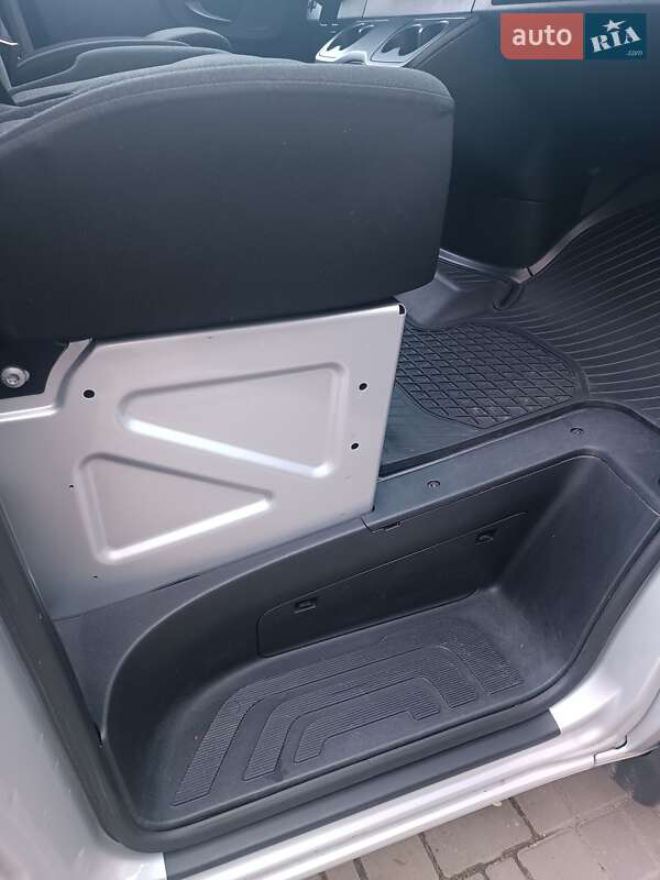 Грузовой фургон Mercedes-Benz Sprinter 2021 в Могилев-Подольске фото 42 Грузовой фургон Mercedes-Benz Sprinter 2021 в Могилев-Подольске